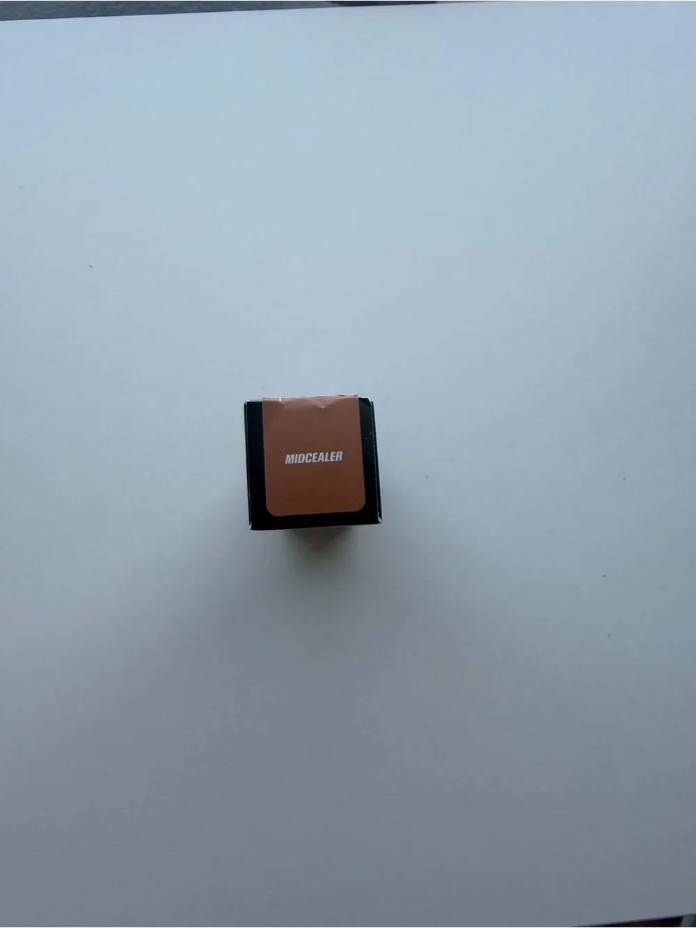 HUDA BEAUTY Faux Filler Extra Shine Lip Gloss - MidCealer